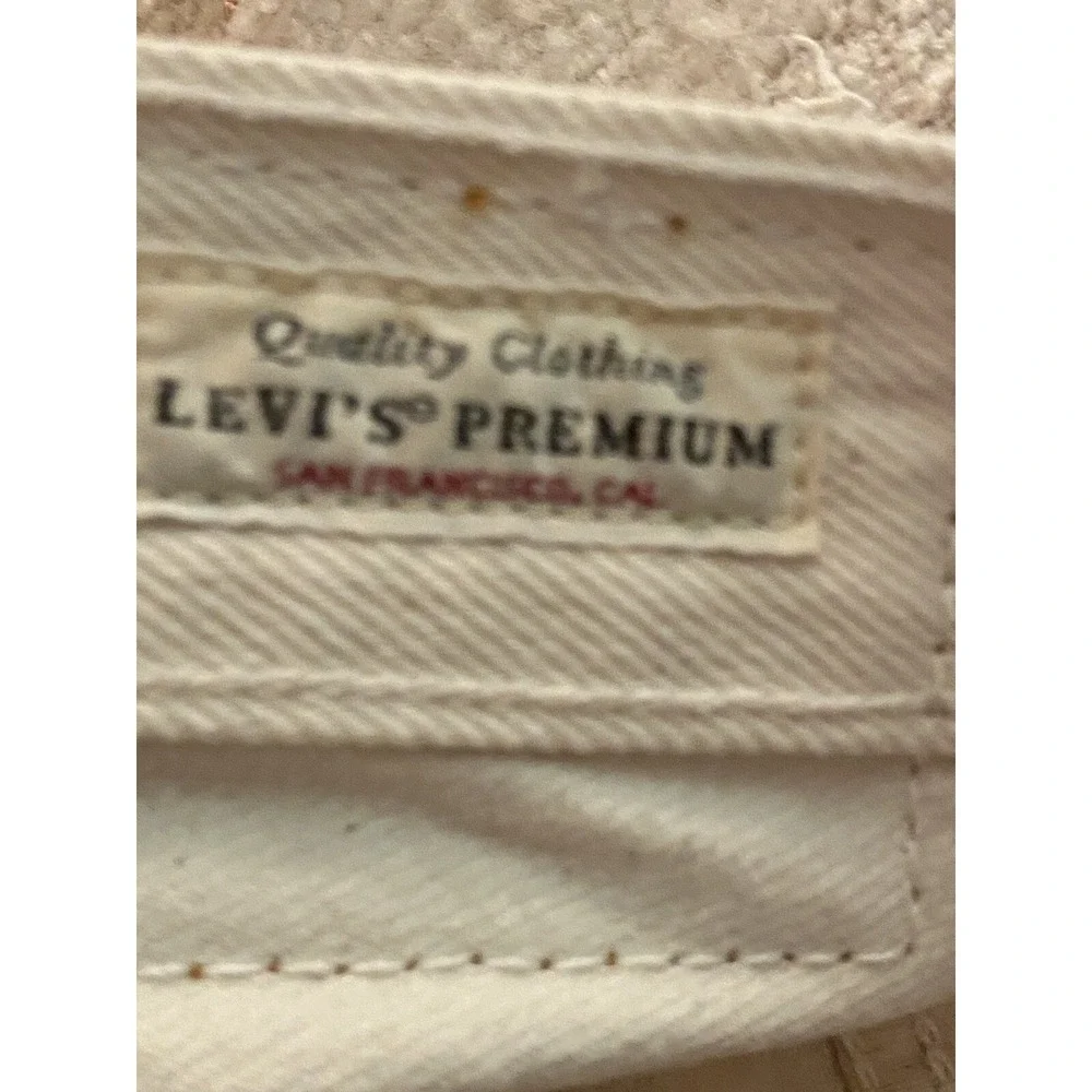 Levi's 501‎ Ivory Distressed Shorts 29 Button Fly
